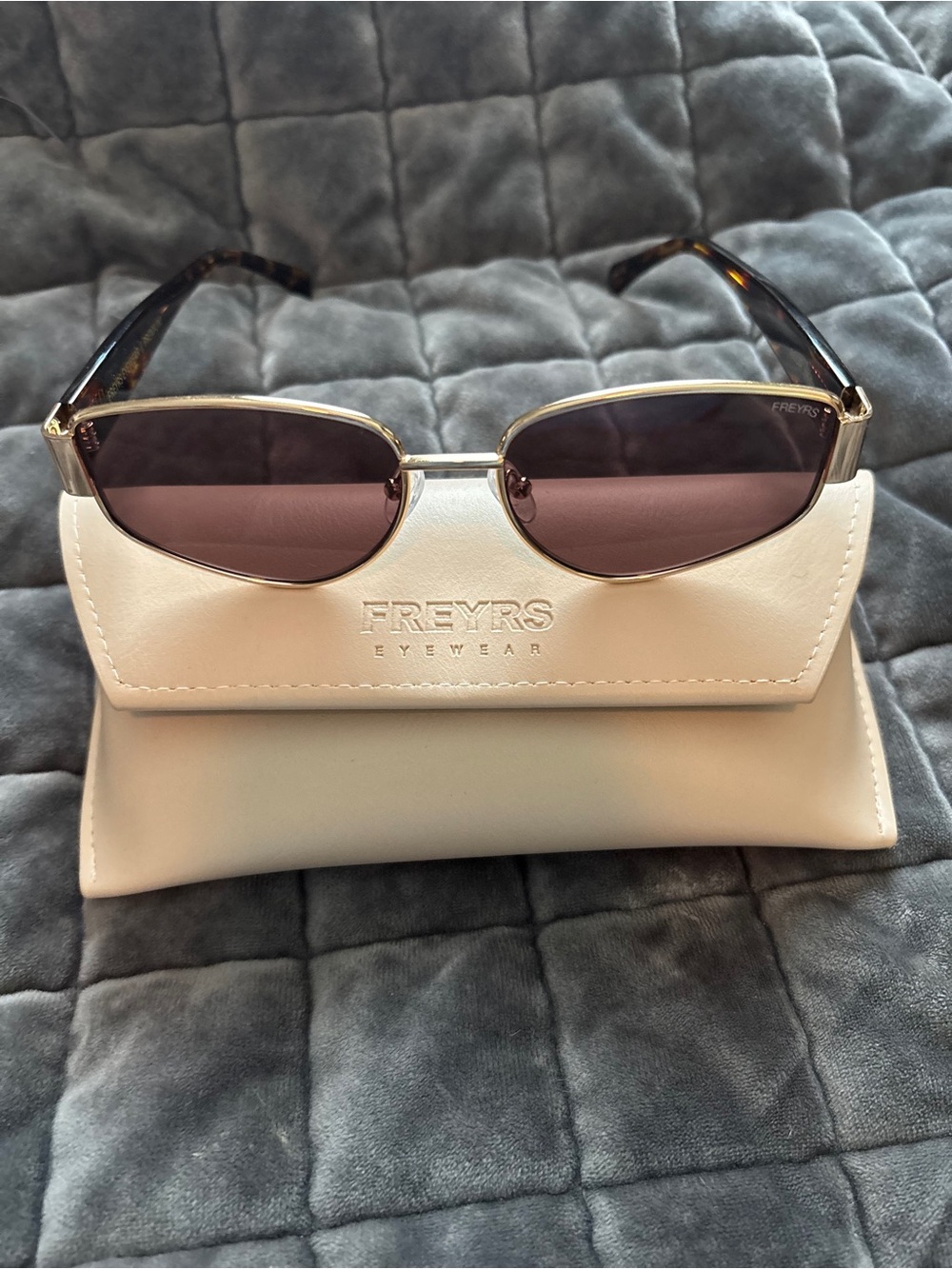 FREYRS Tortoiseshell Frame Sunglasses with Purple Lenses